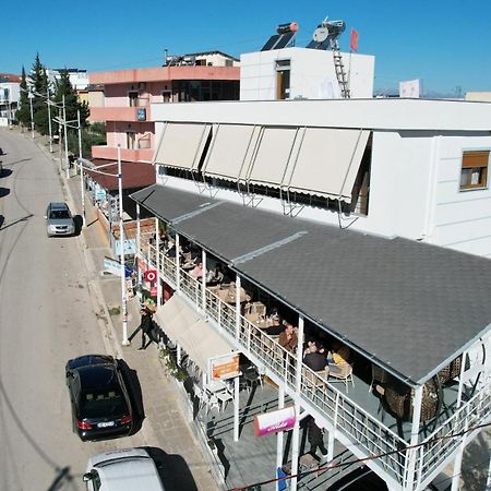 Hotel Chris Ksamil Kültér fotó