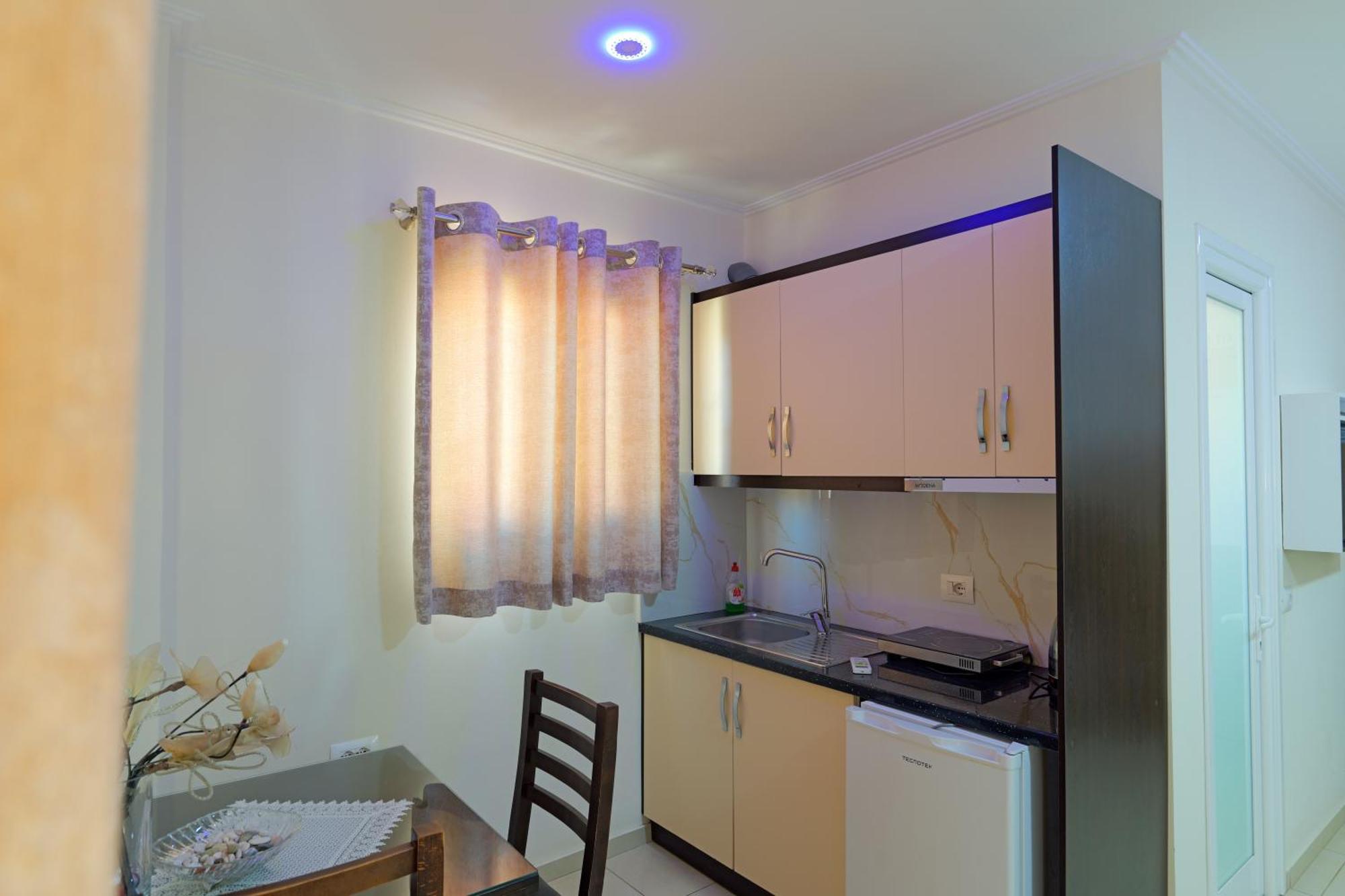 Hotel Chris Ksamil Kültér fotó