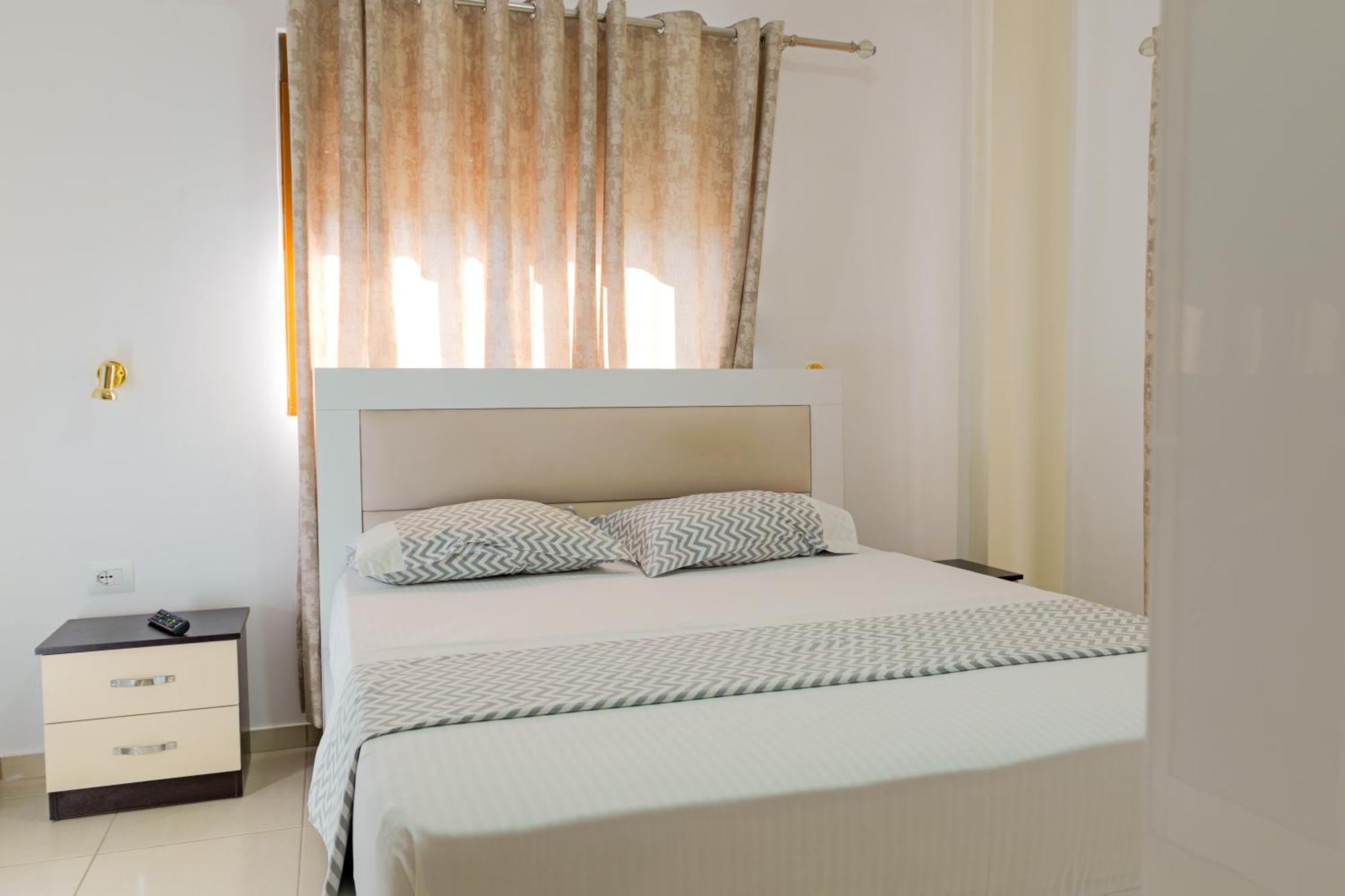 Hotel Chris Ksamil Kültér fotó