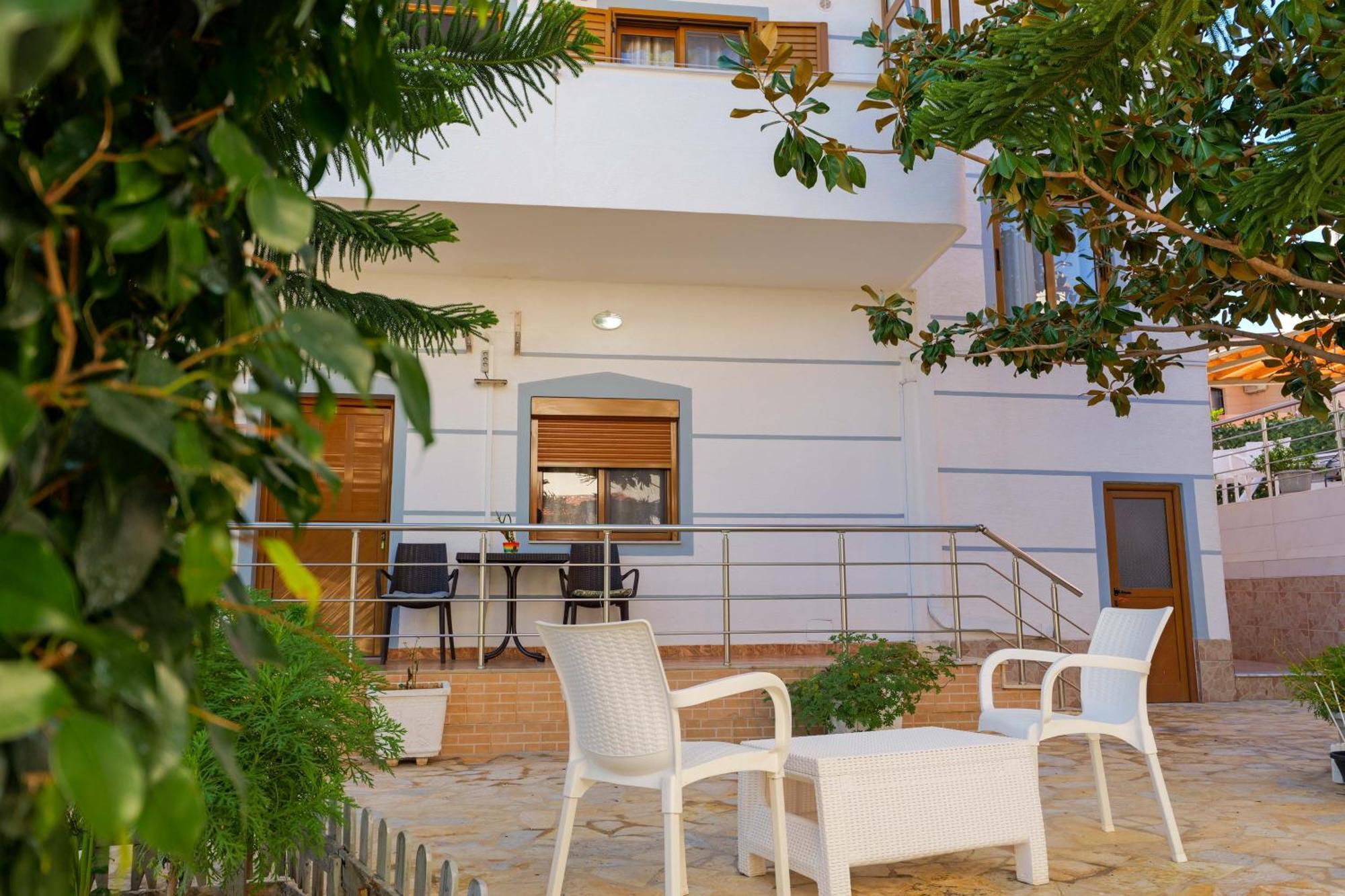 Hotel Chris Ksamil Kültér fotó
