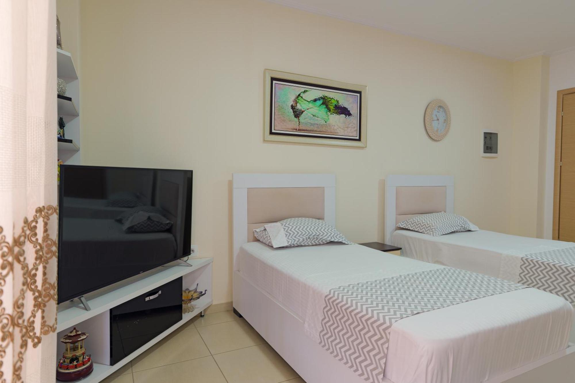 Hotel Chris Ksamil Kültér fotó