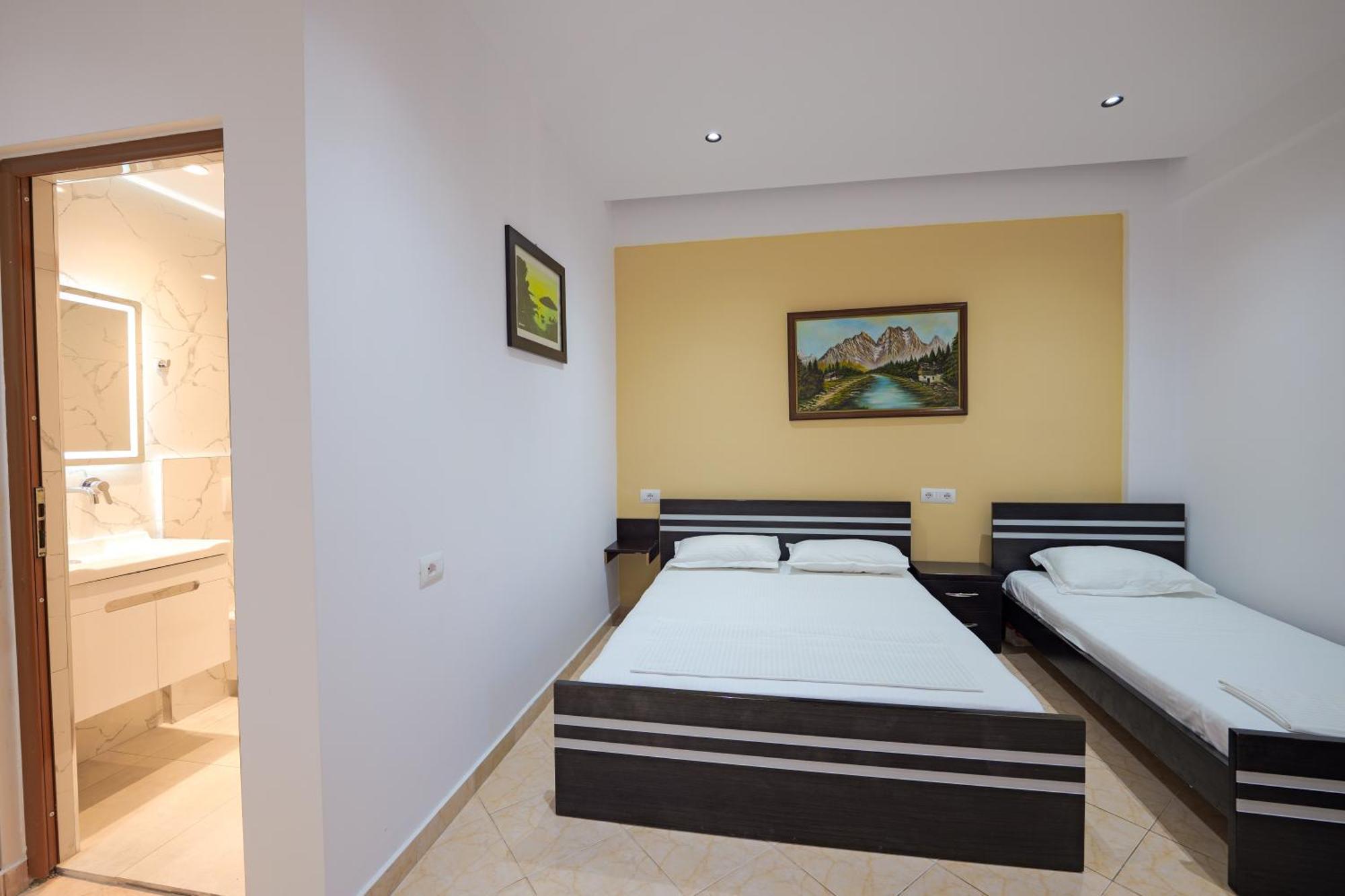 Hotel Chris Ksamil Kültér fotó