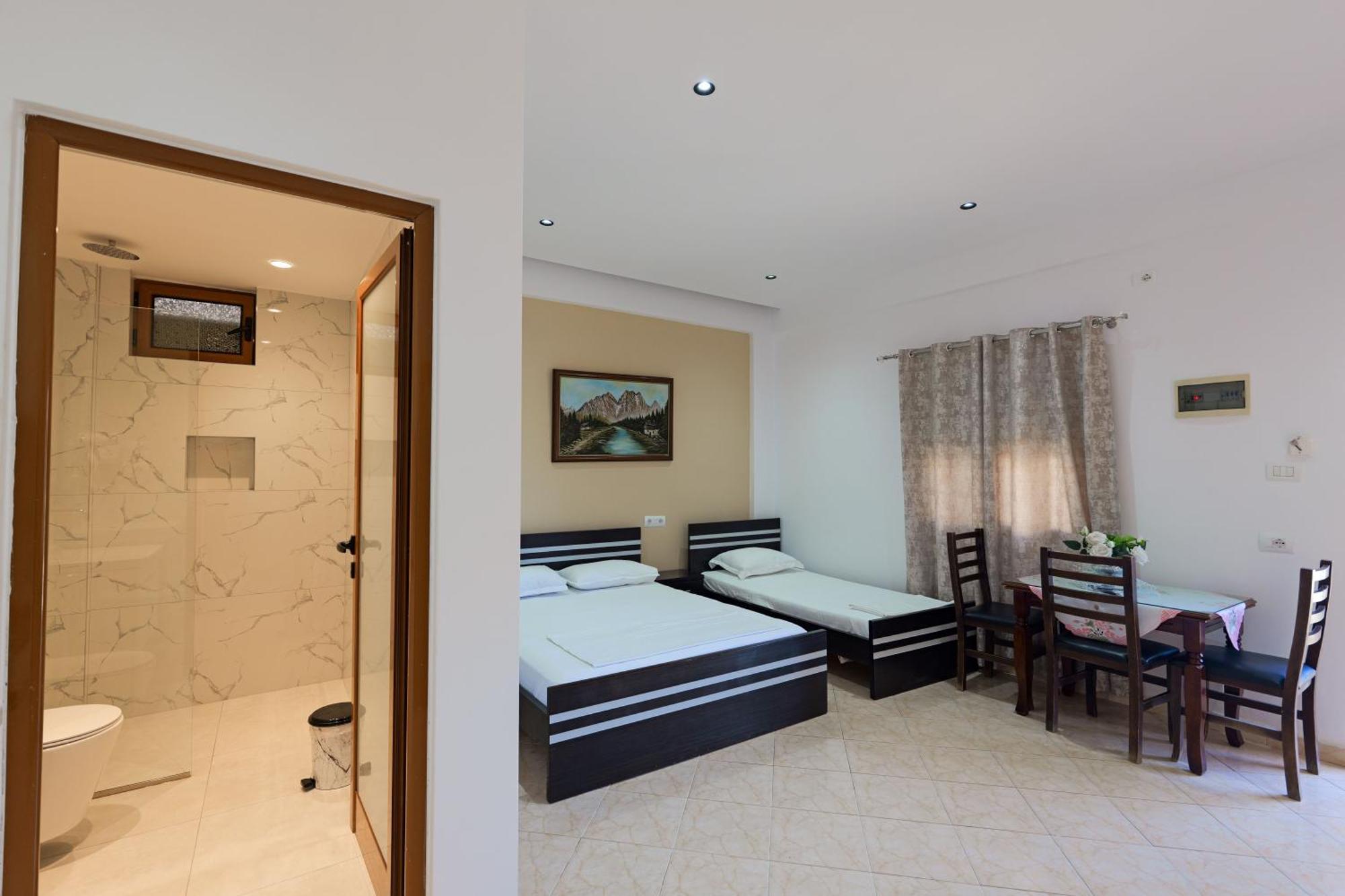Hotel Chris Ksamil Kültér fotó