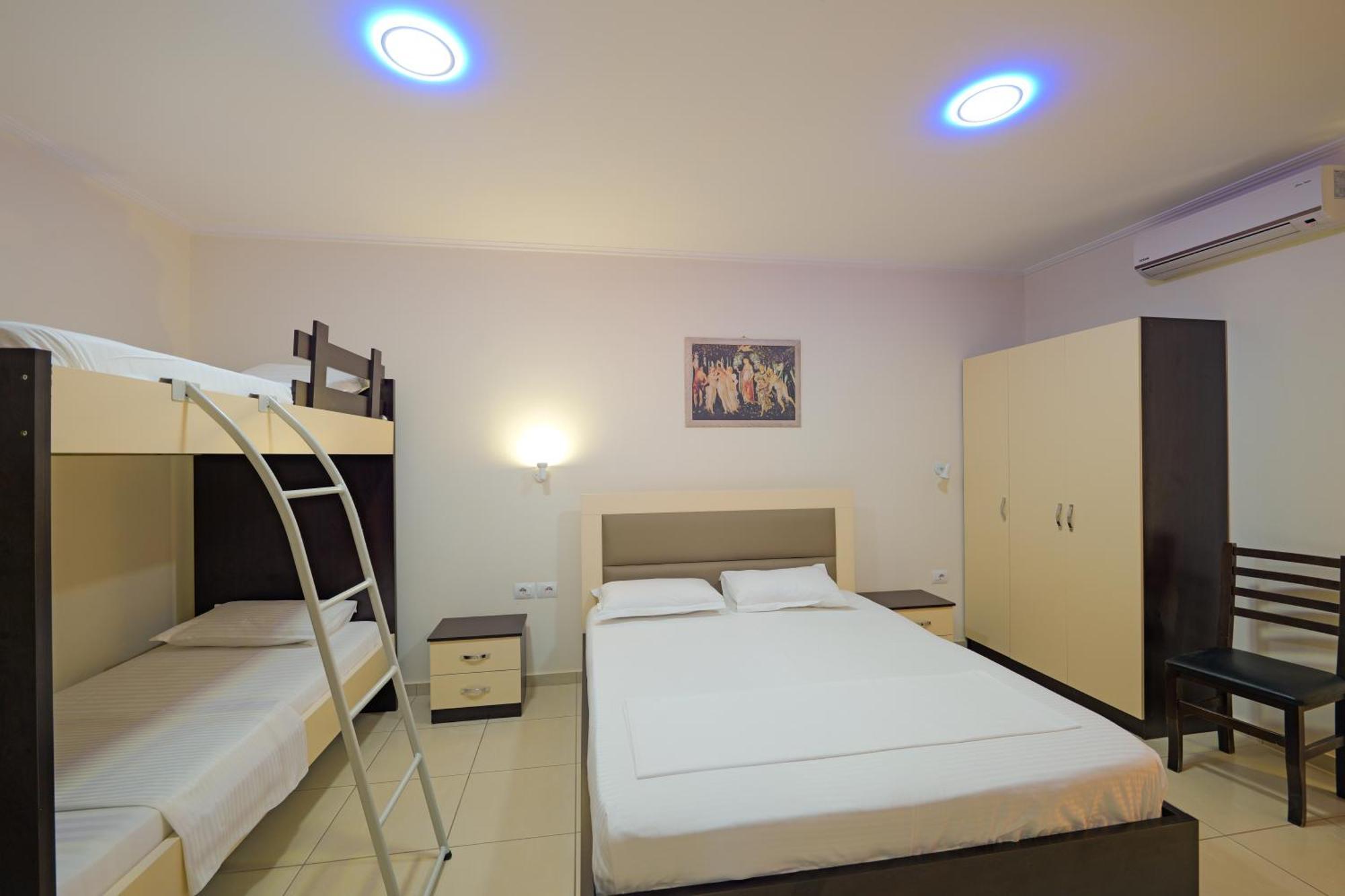 Hotel Chris Ksamil Kültér fotó