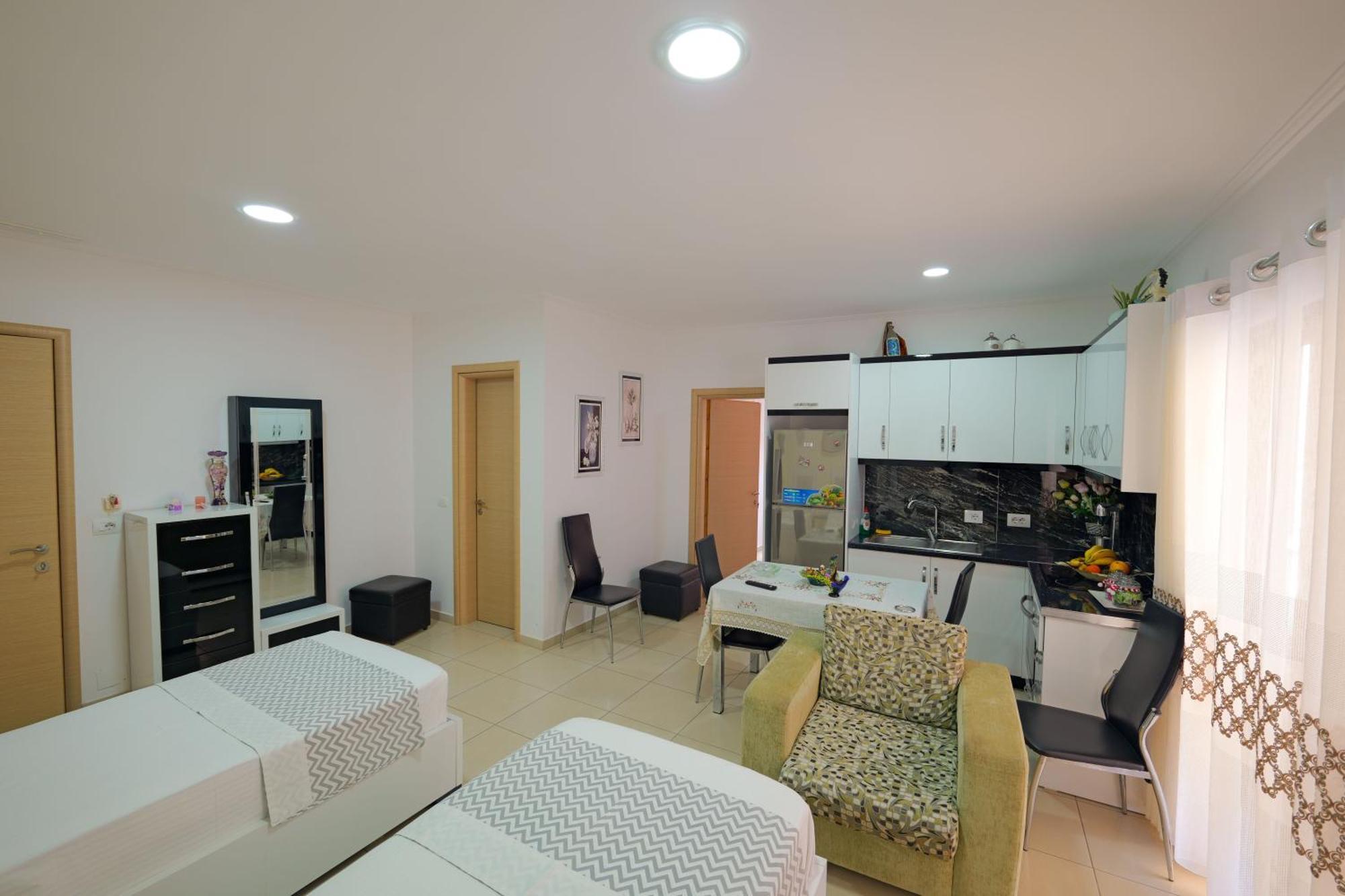 Hotel Chris Ksamil Kültér fotó