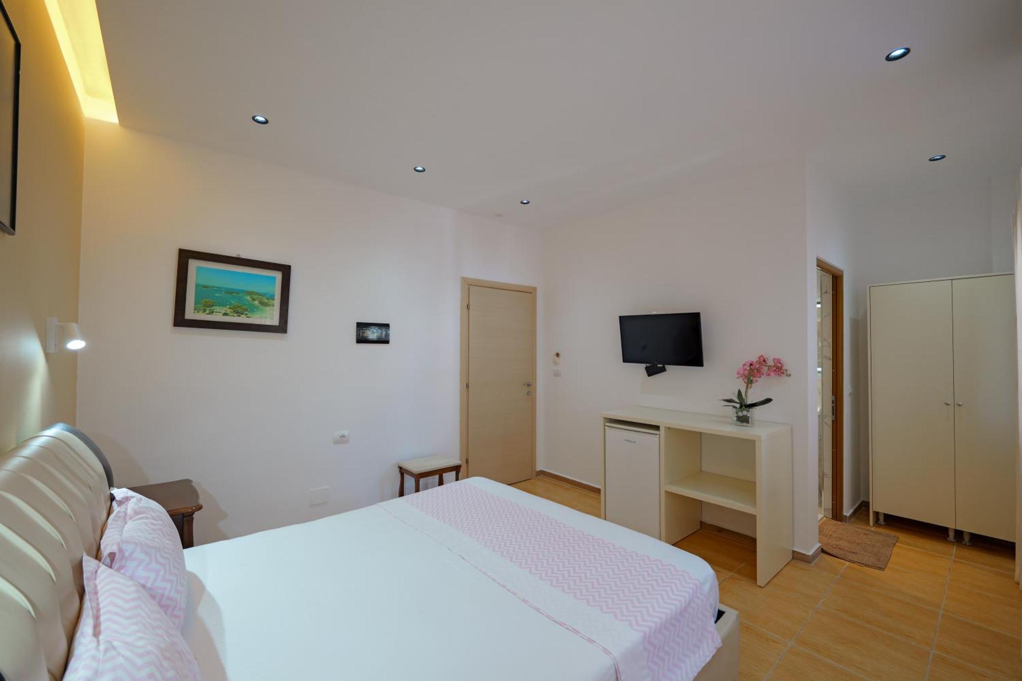 Hotel Chris Ksamil Kültér fotó