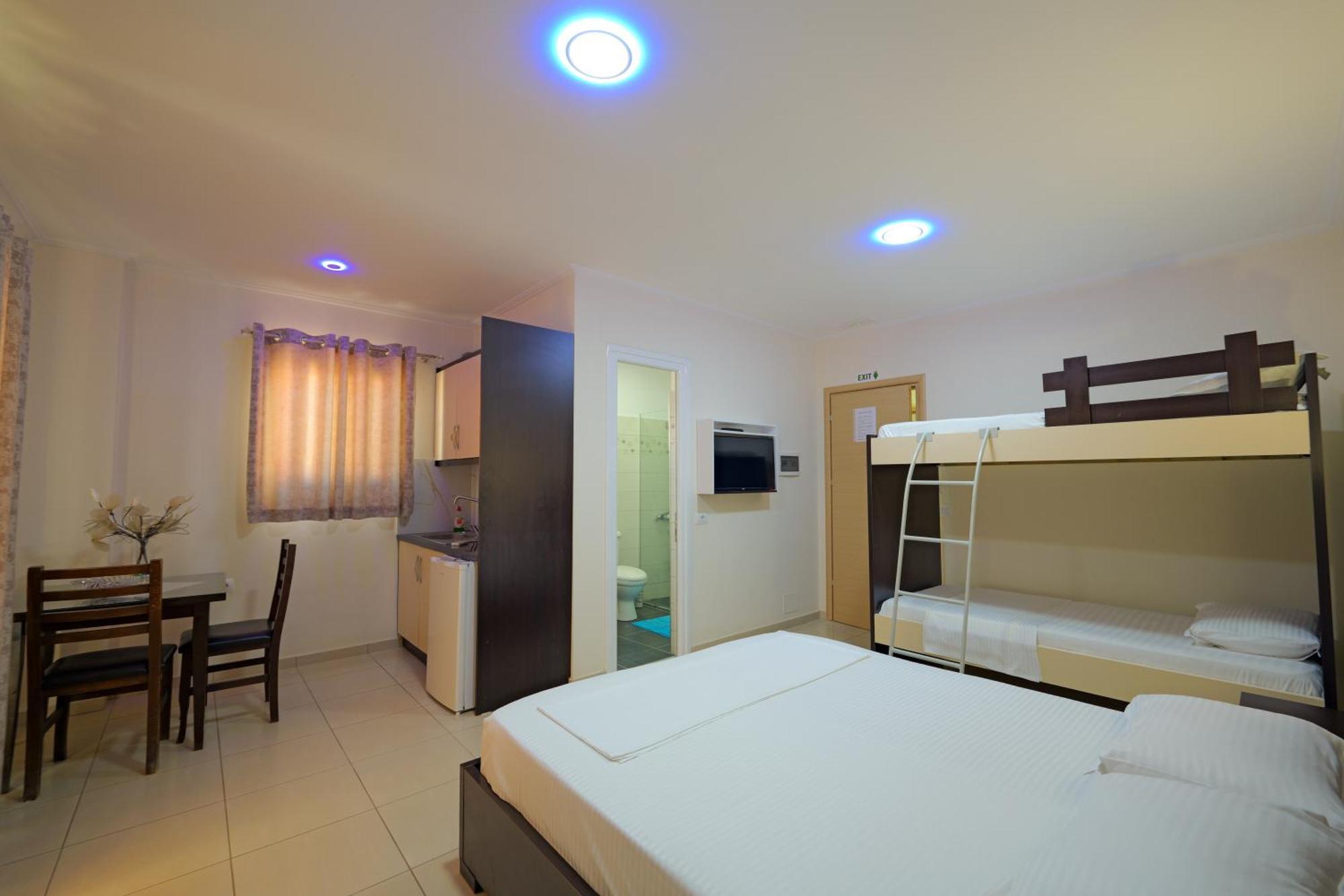 Hotel Chris Ksamil Kültér fotó